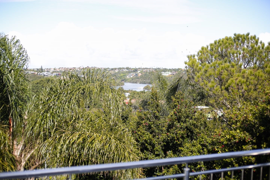 4 Bedroom Property for Sale in Beacon Bay Eastern Cape